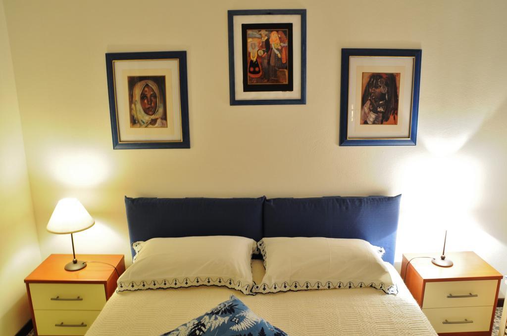 Casa Tarragona Bed & Breakfast Alghero Oda fotoğraf