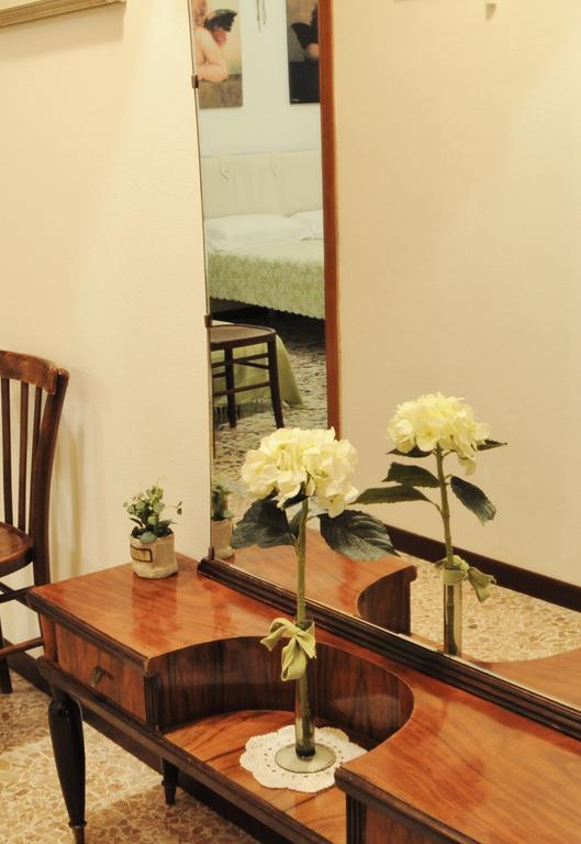 Casa Tarragona Bed & Breakfast Alghero Oda fotoğraf
